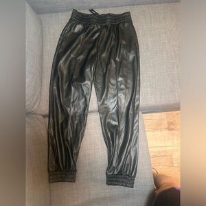 Pleather vegan leather joggers elastic waistband size small